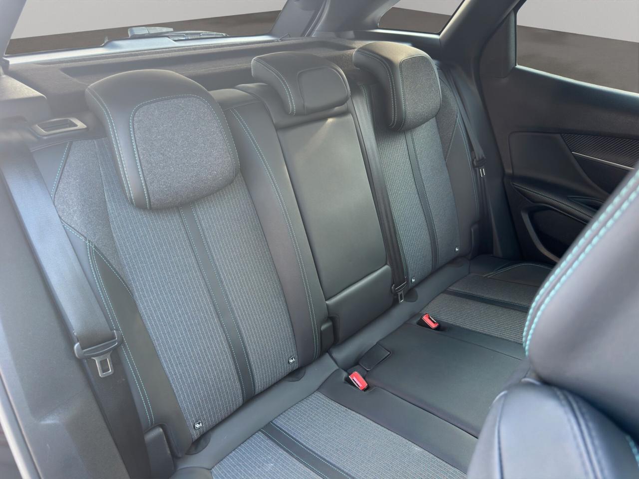 Peugeot 3008 BlueHDi 130 S&S EAT8 Allure Pack