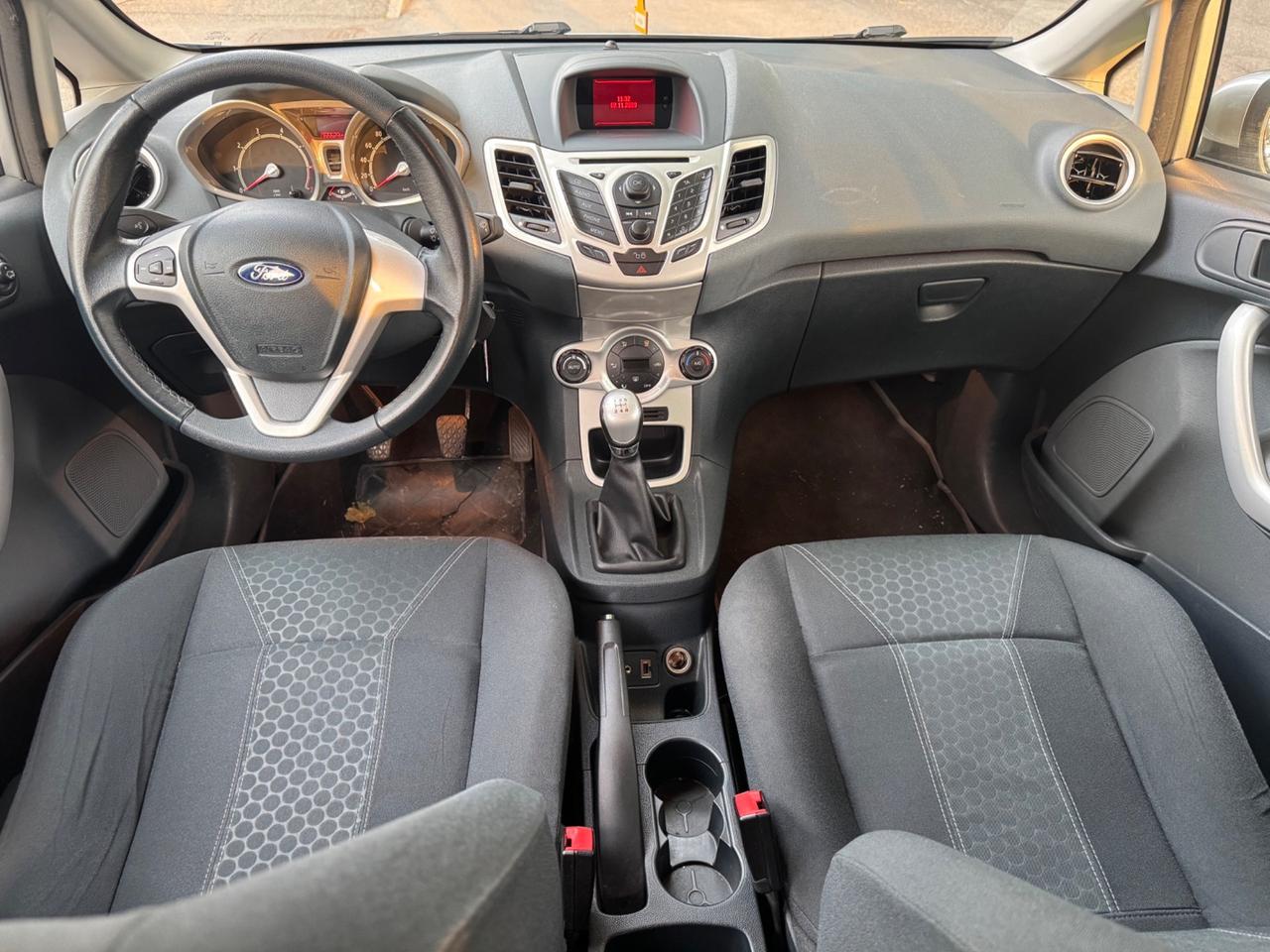 Ford Fiesta 1.2 82 CV 5 p neopaten garanzia 12 mesi