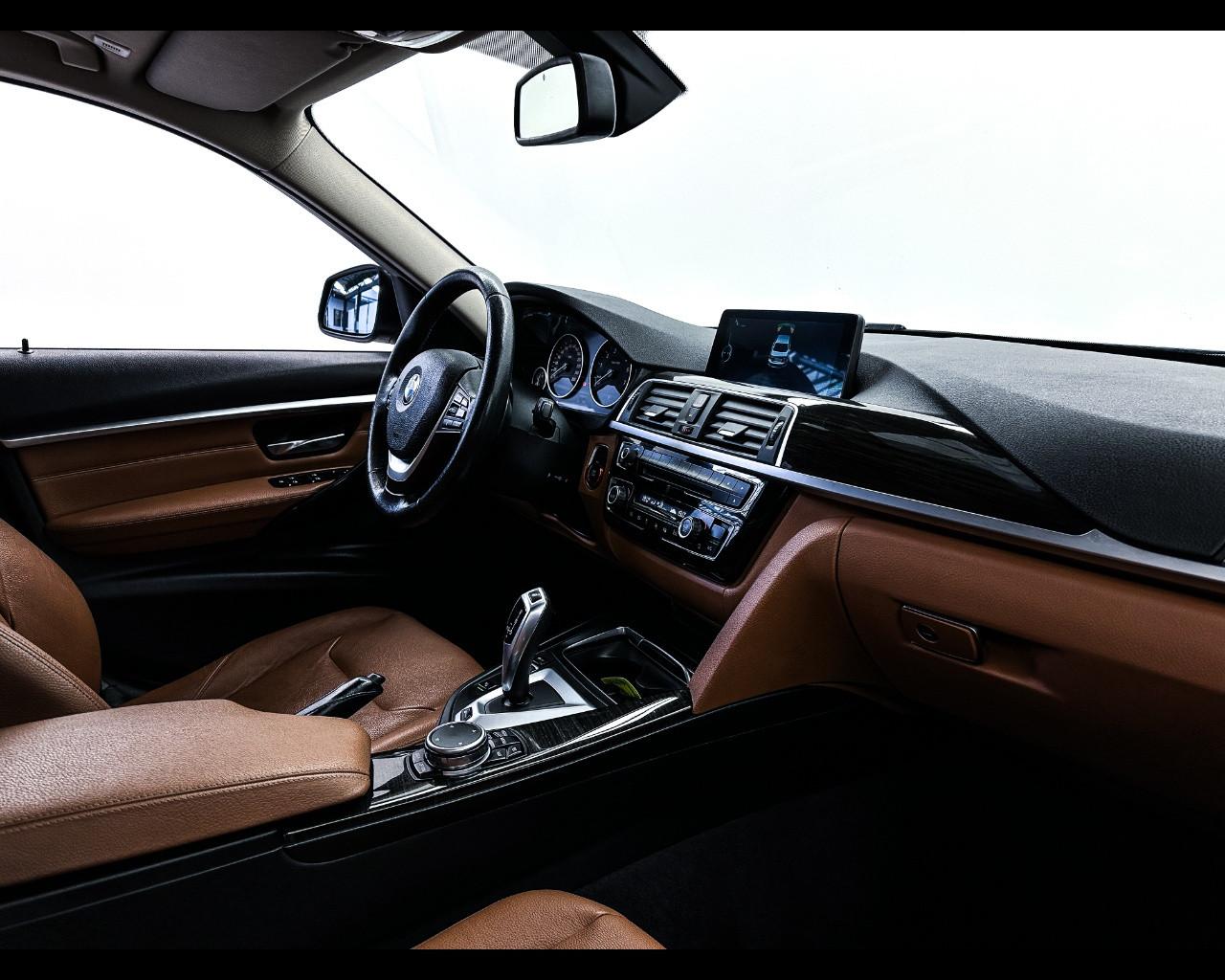 BMW Serie 3 (F30/31) - 330e iPerformance Msport