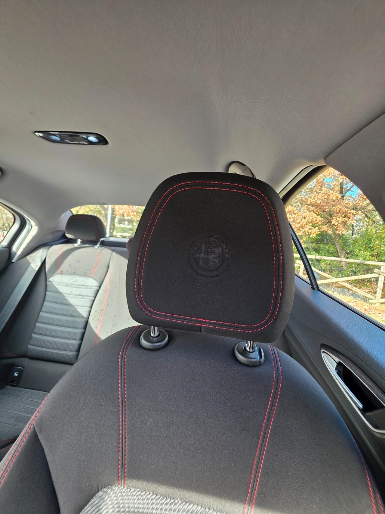 Alfa Romeo Giulia 2.2 Turbodiesel 160 CV AT8 Business