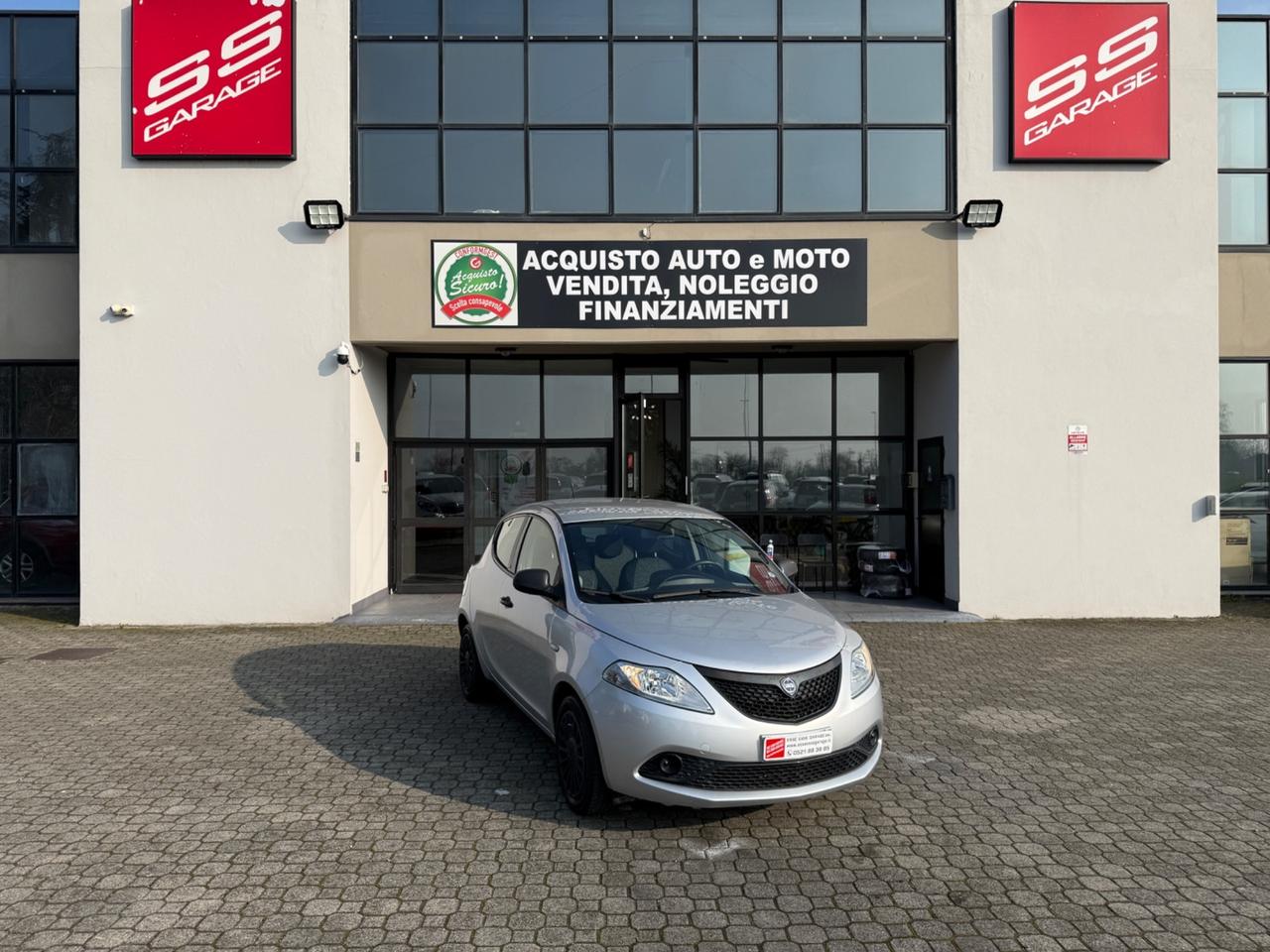 Lancia Ypsilon 1.2 69 CV 5 porte GPL Ecochic Platinum