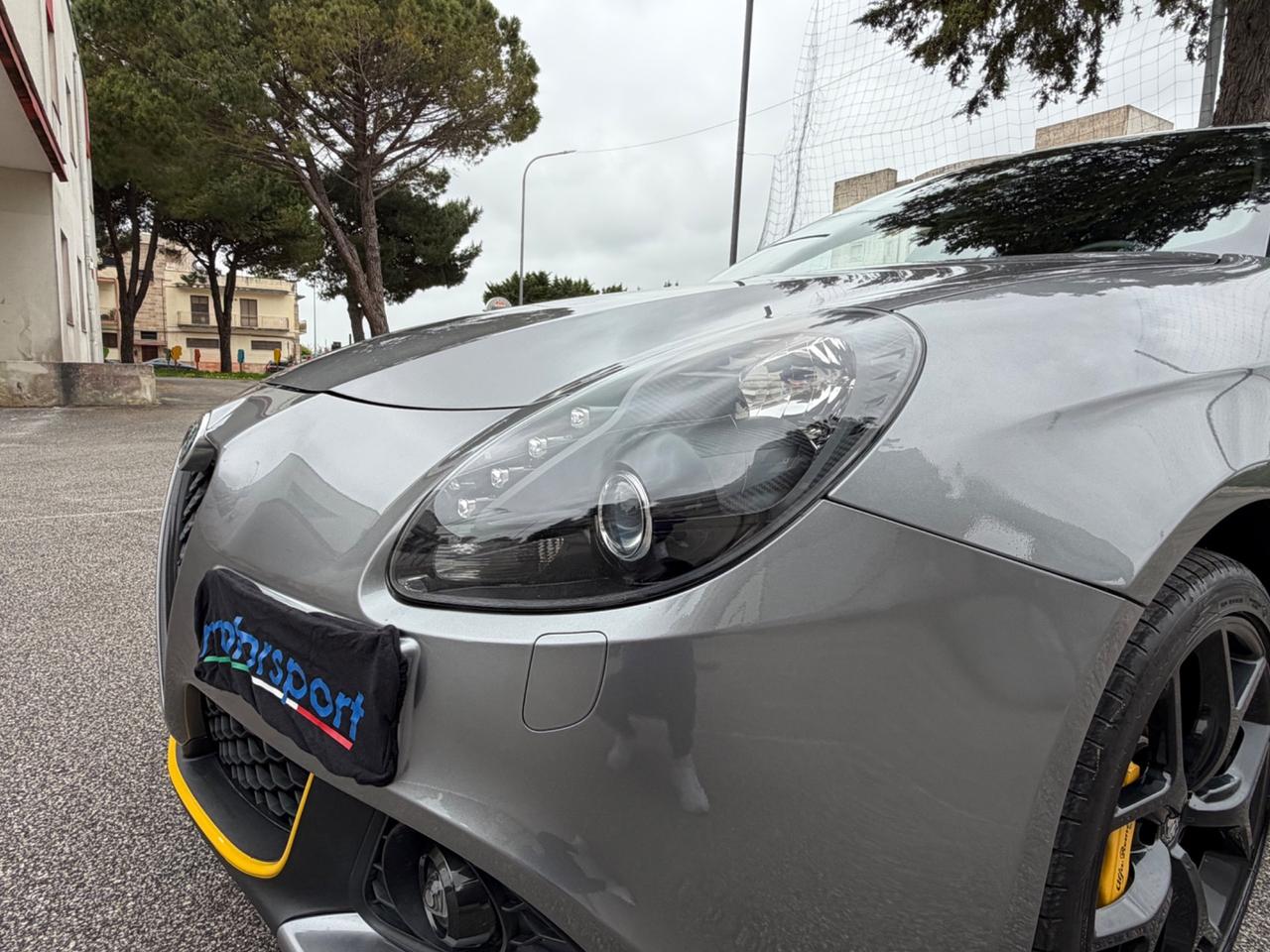 Alfa Romeo Giulietta Sport Carbon look