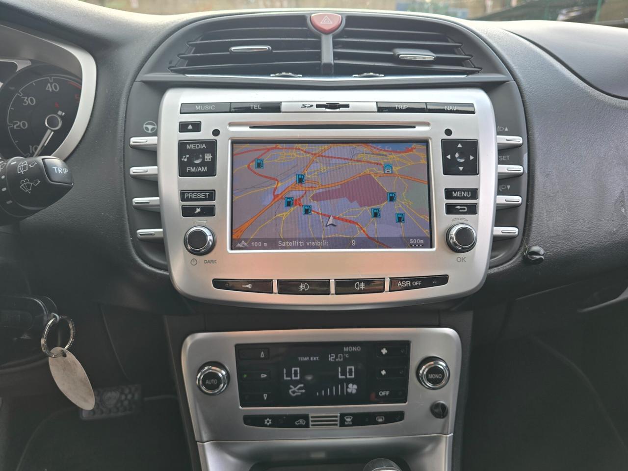 Lancia Delta 1.6 MJT 120cv doppio tetto aprib. Automat. 2009