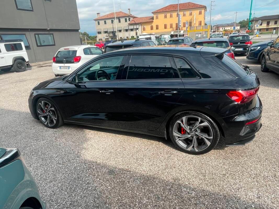 Audi A3 Sportback 35 1.5 tfsi mhev s-tronic MATRIX 18''