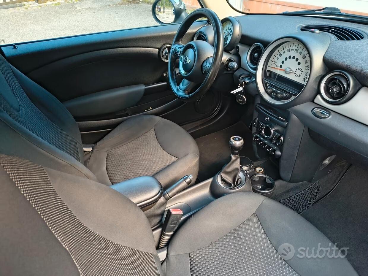 MINI 1.6 16V COOPER "TENUTA BENISSIMO"