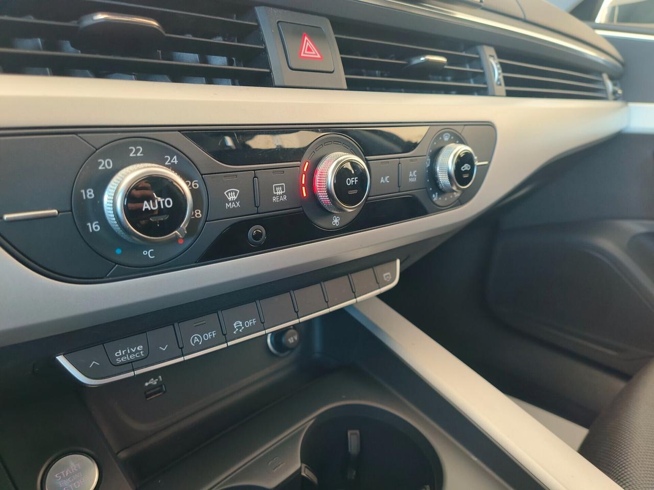 Audi A4 Avant 30 TDI/136 CV S tronic