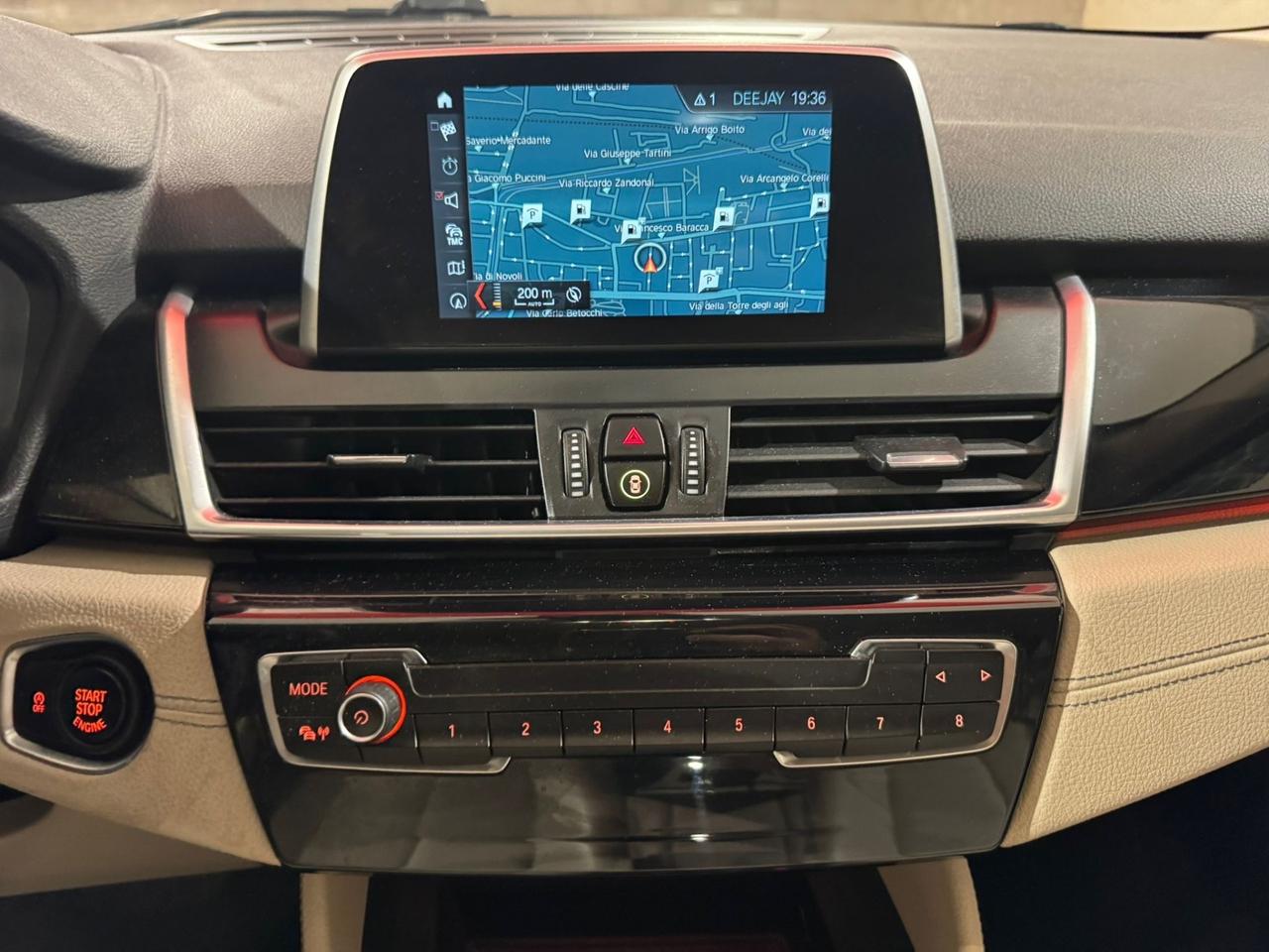 Bmw 2er Active Tourer 218d Active Tourer Luxury