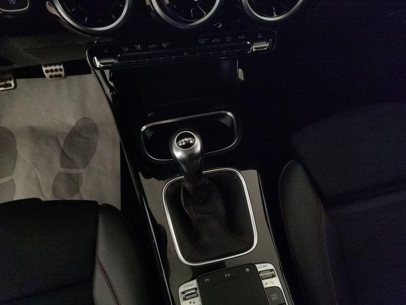 Mercedes-Benz CLA Coupé CLA Coupe 200 Premium