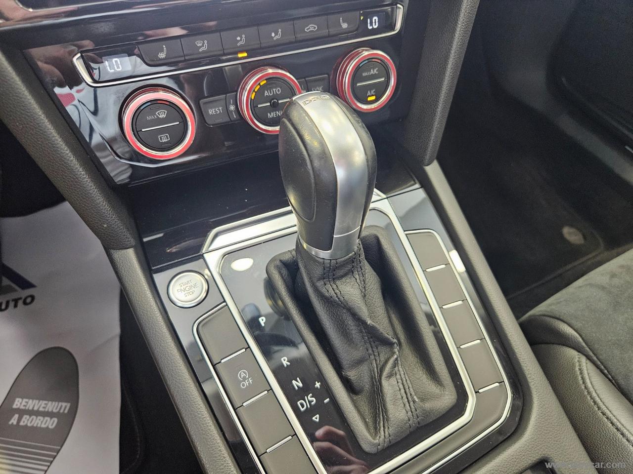 VOLKSWAGEN Passat 2.0 TDI DSG Business BlueMot Tech