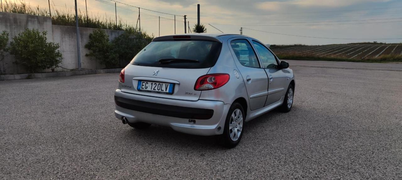 Peugeot 206 Plus 1.1 60CV 5p. Energie GPL