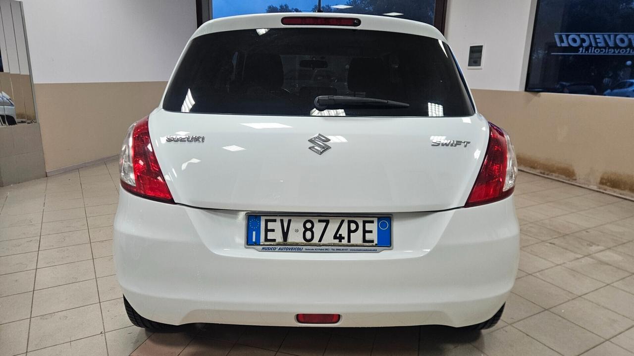 Suzuki Swift 1.3 DDiS 5 porte B-Cool Bi-Color