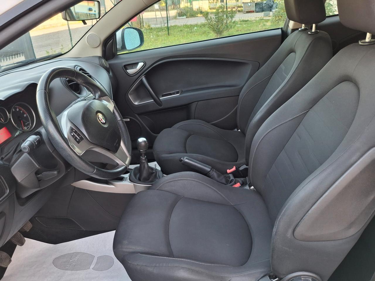 Alfa Romeo MiTo 1.4 Distinctive 78cv E6 GPL