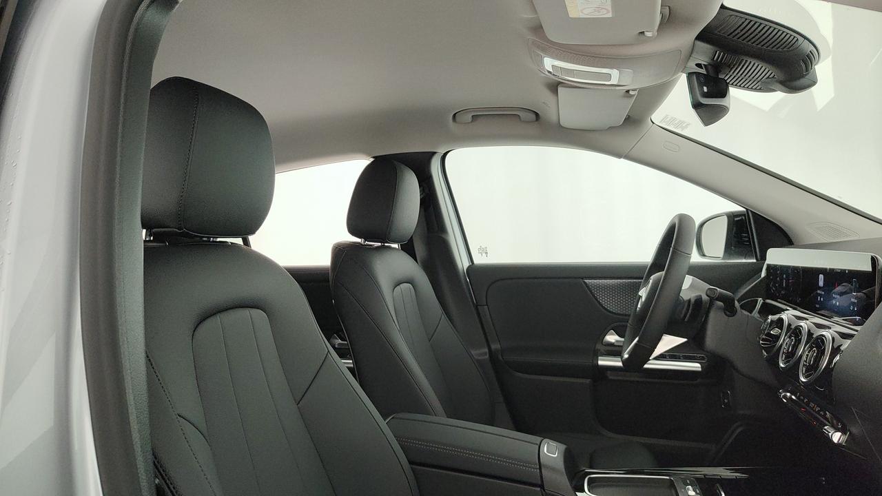 Mercedes-Benz GLA 200 d automatic