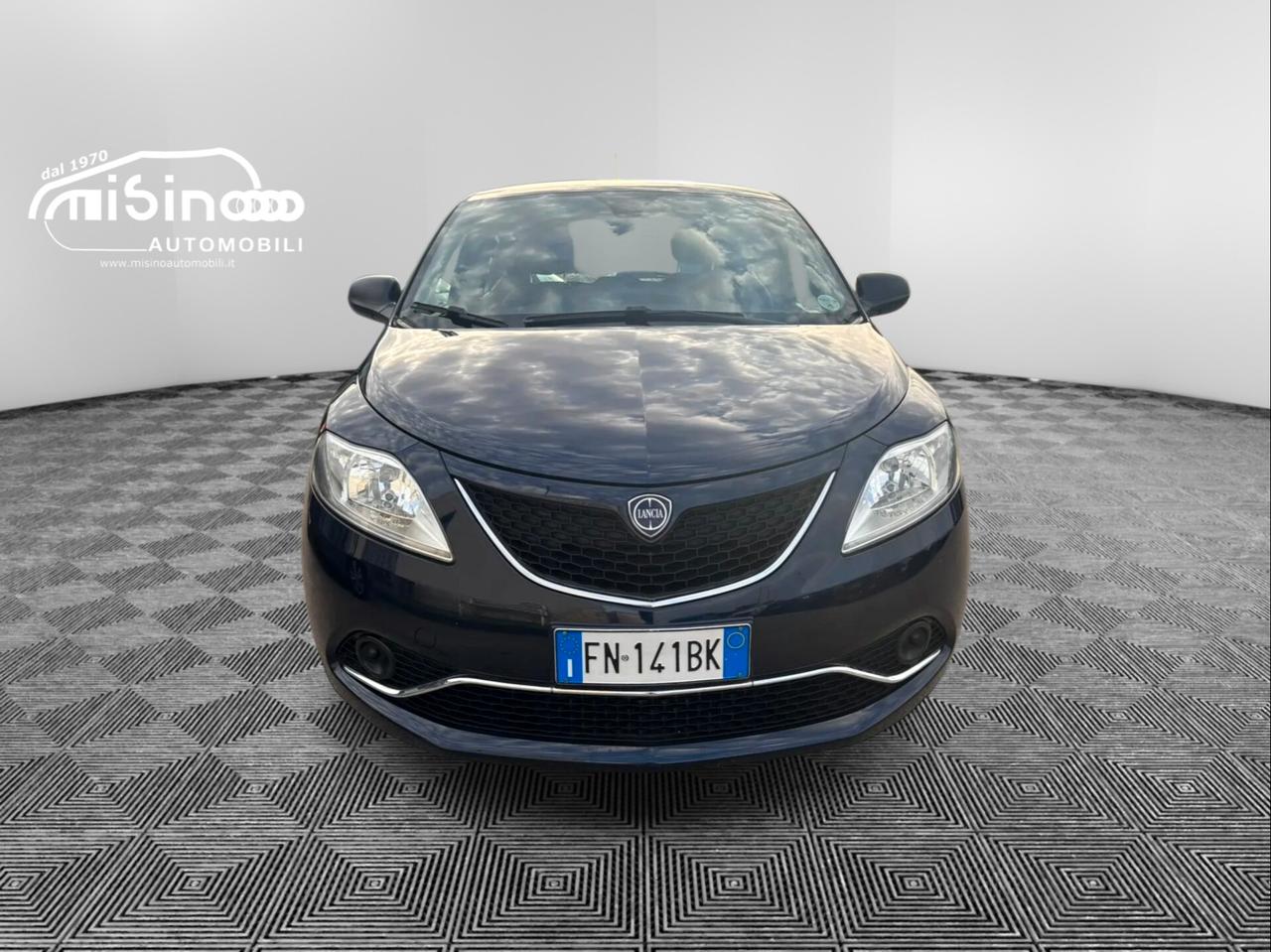 Lancia Ypsilon 1.2 69 CV 5 porte Platinum