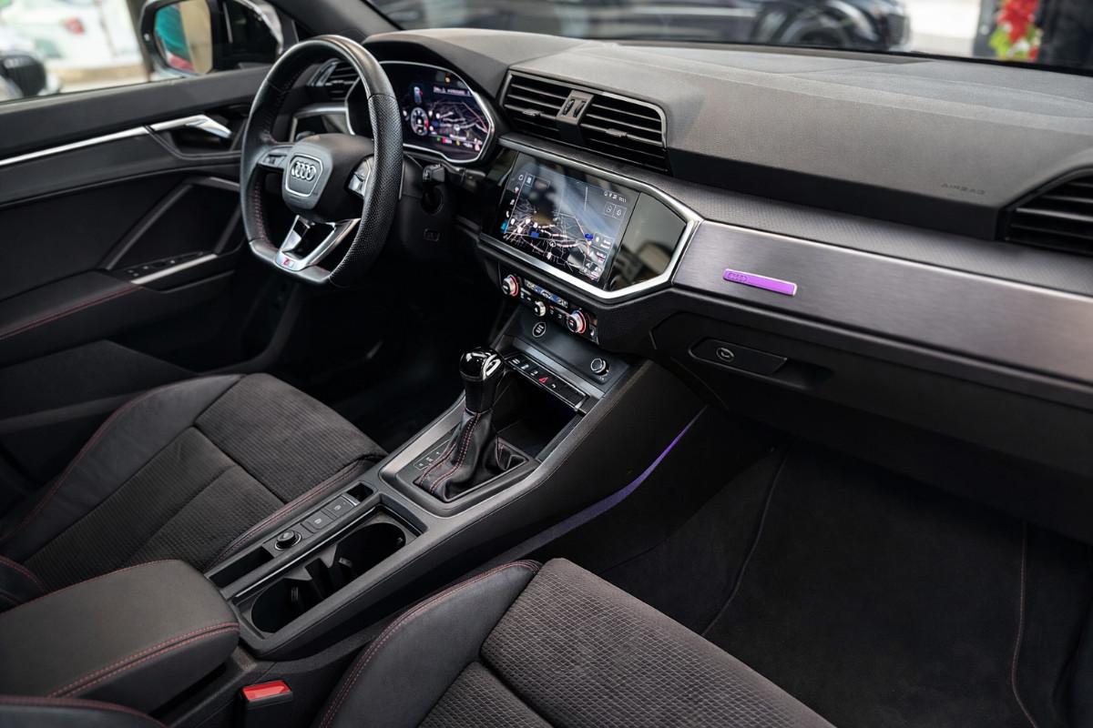 Audi Q3 Sportback 35 2.0 tdi S line edition s-tronic