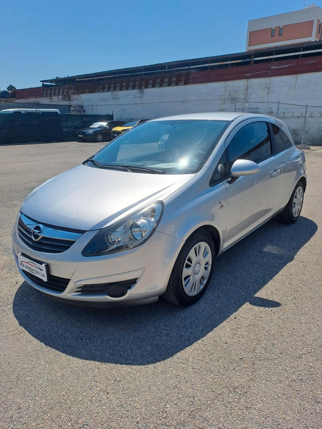 Opel Corsa 1.2 3 porte Club