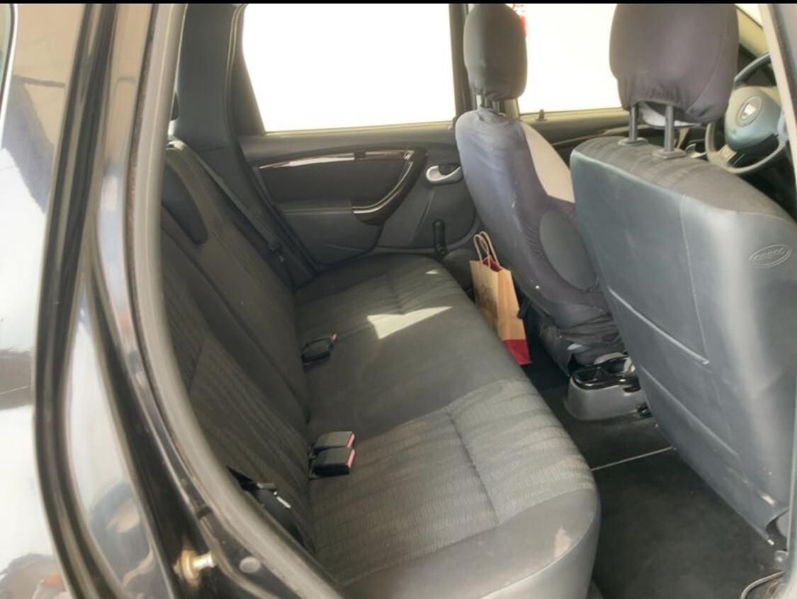 Dacia Duster 1.6 benzina 110CV 4x2 Lauréate