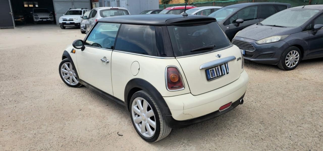 Mini 1.6 16V Cooper D Chili