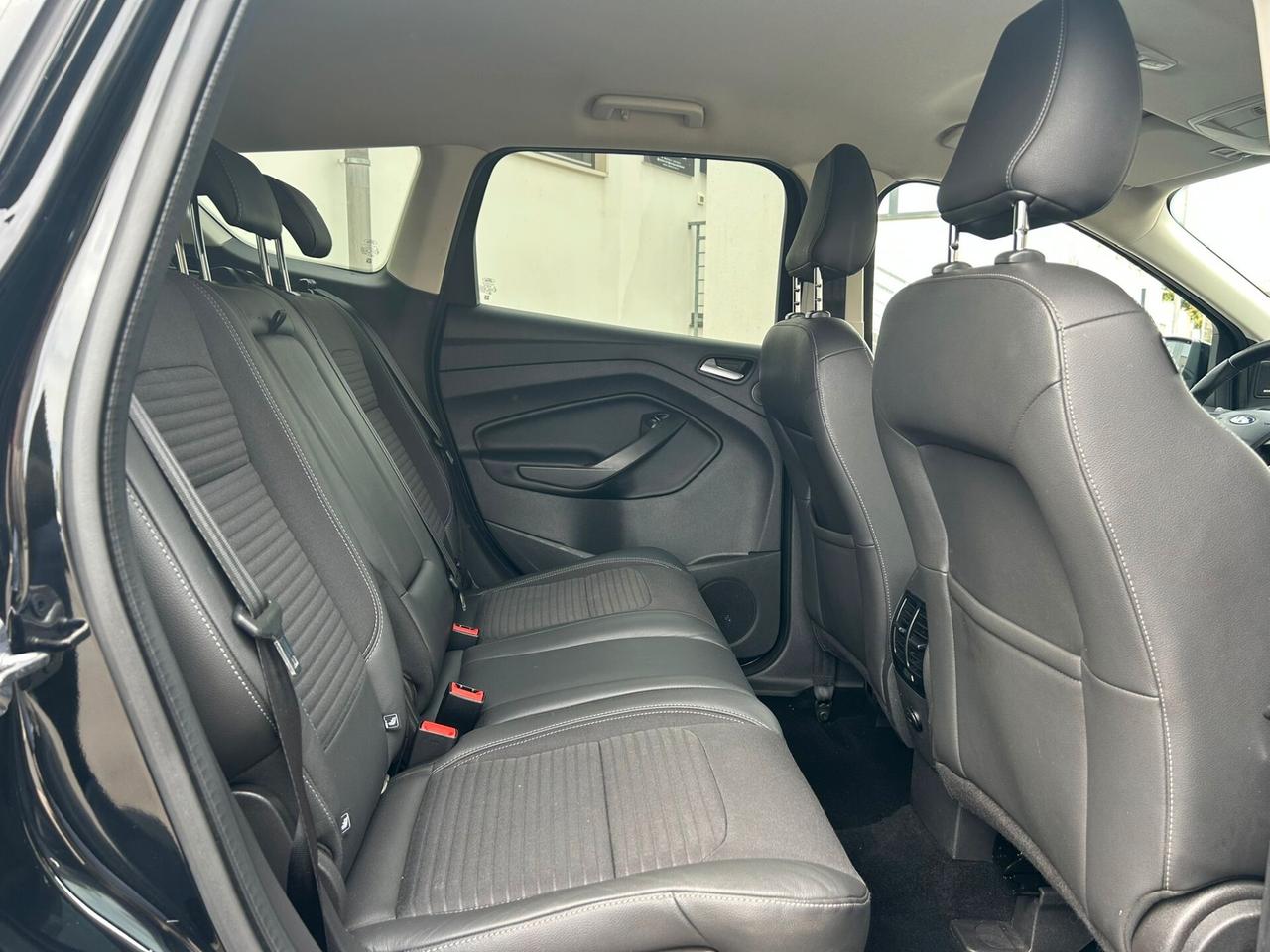 Ford Kuga 1.5 TDCI 120 Cv TITANIUM NAVI/RET-2018