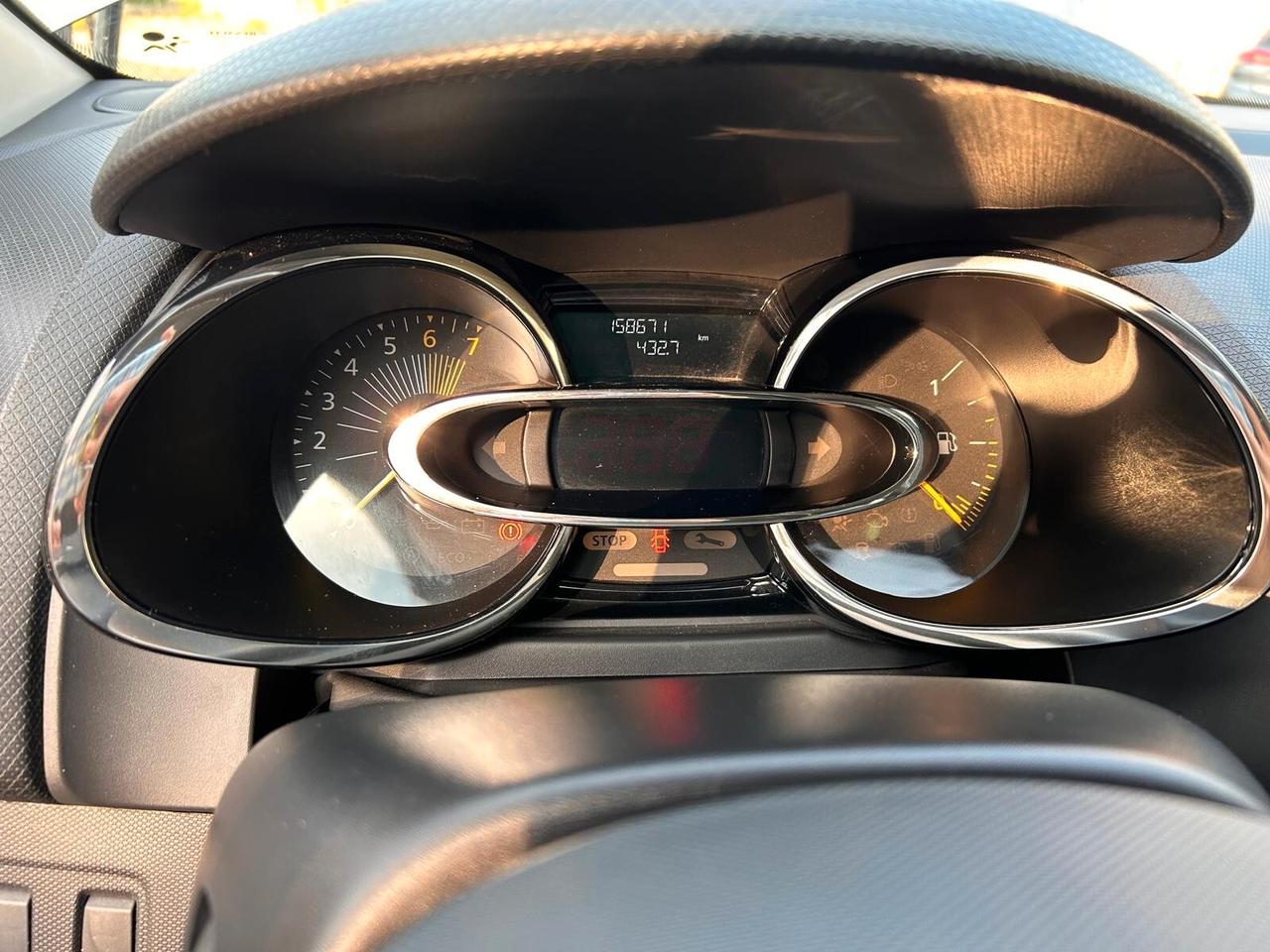 Renault Clio Anno 2015 1.2 Benz/GPL 5 porte C.D.F.