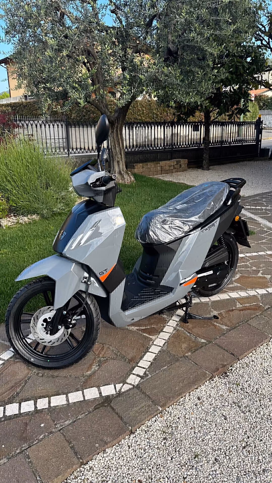 Peugeot Tweet 50