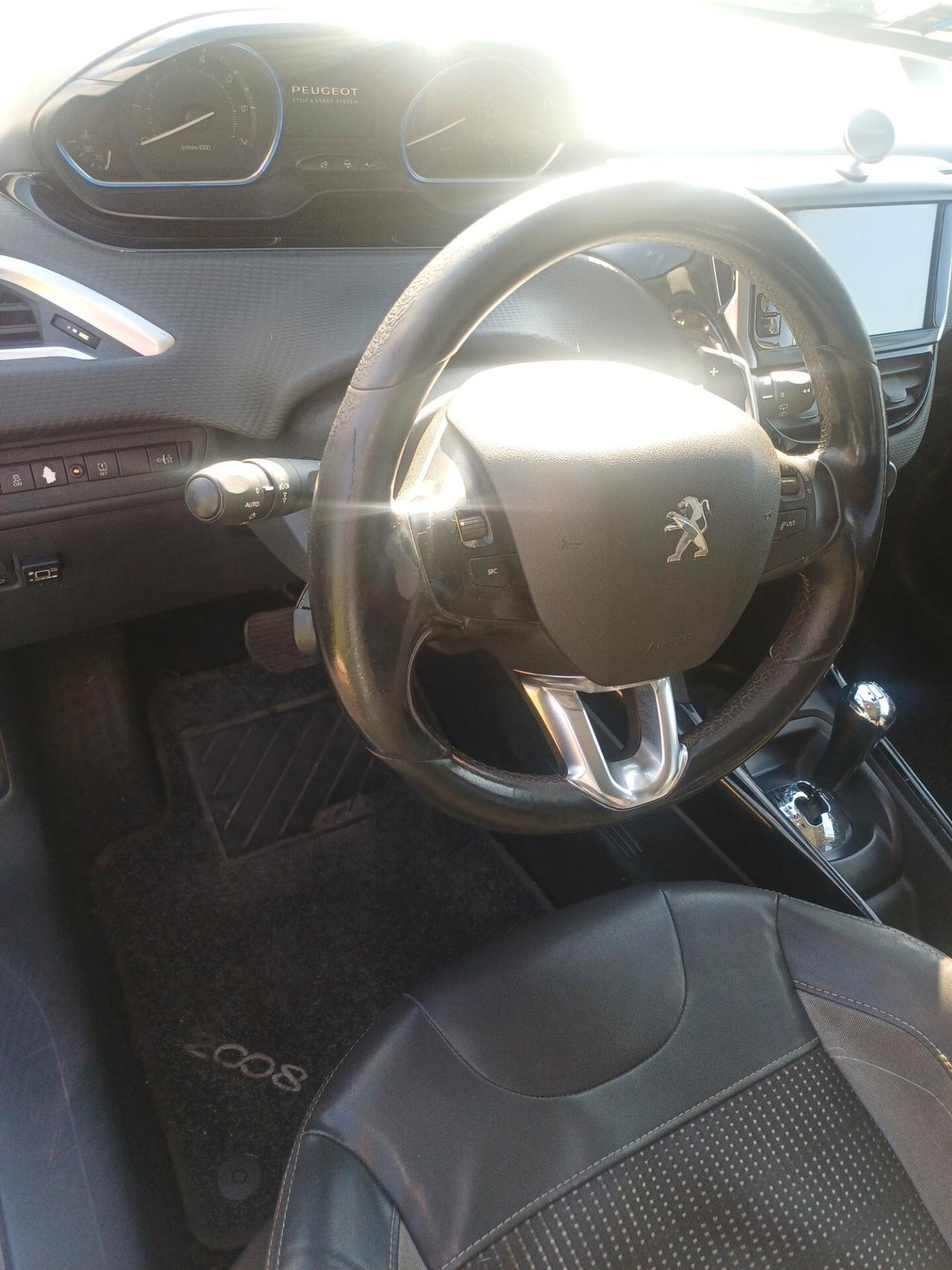 Peugeot 2008 PureTech 82 Allure