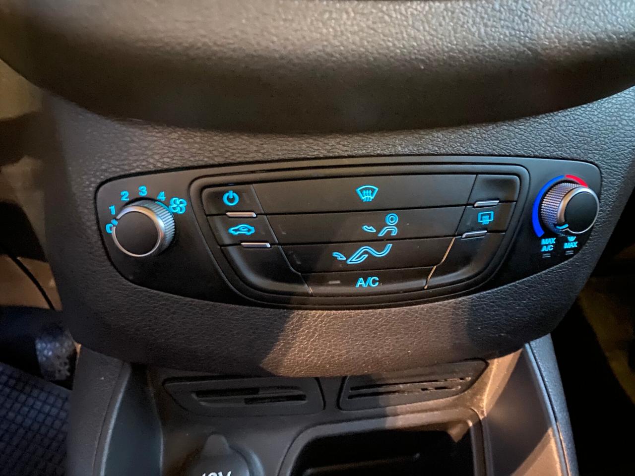 Ford Transit Courier 1.5 TDCi