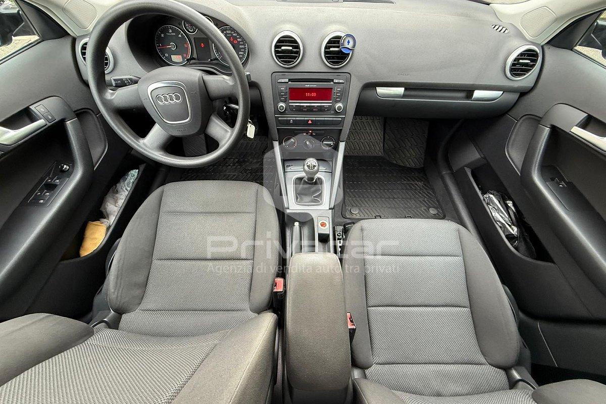 AUDI A3 SPB 1.6 TDI CR F.AP. Young Edition