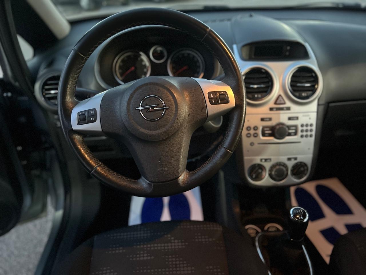 Opel Corsa 1.2 GPL-TECH