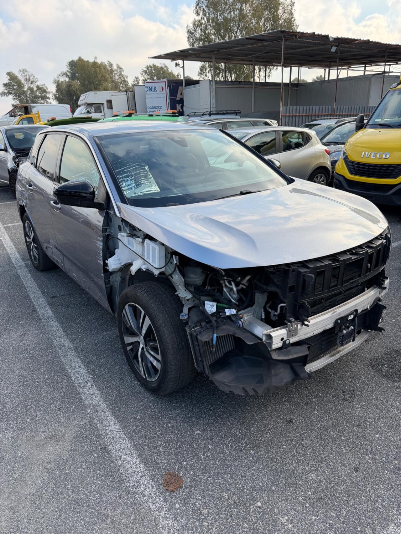 Peugeot 3008 Hybrid4 300 e-EAT8 Allure Pack