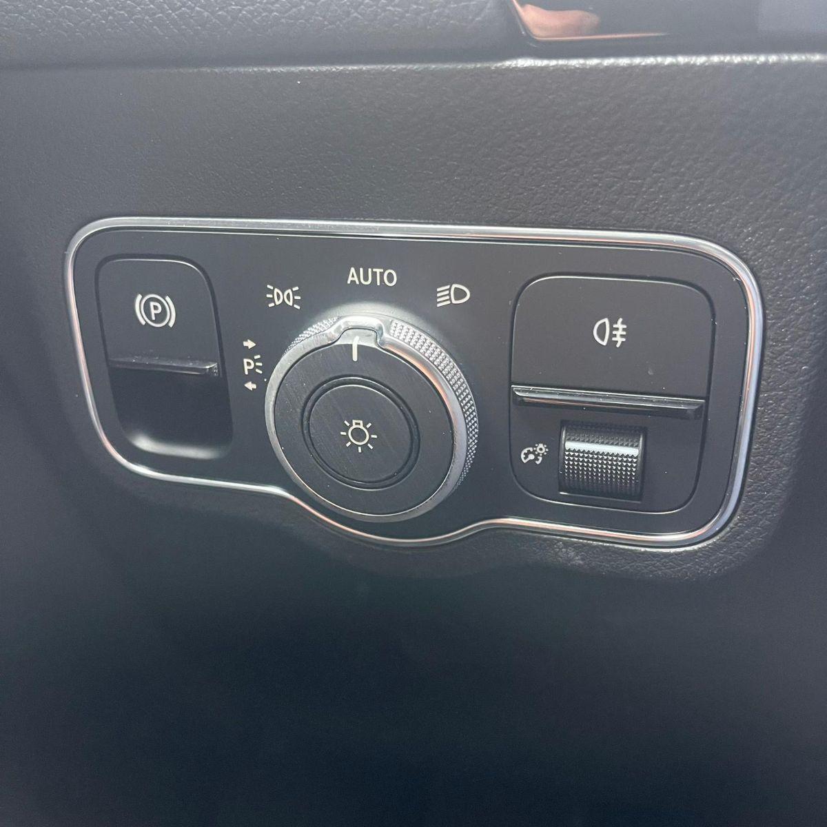 MERCEDES - Classe GLA - 180 d Automatic Premium