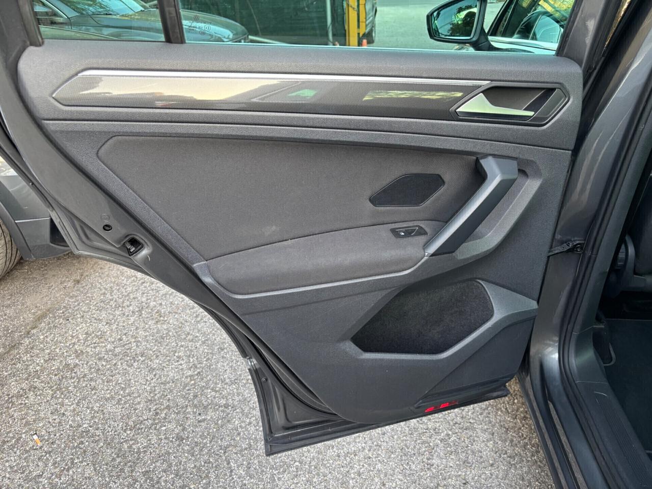 Volkswagen Tiguan 1.6 TDI ok neopatentati