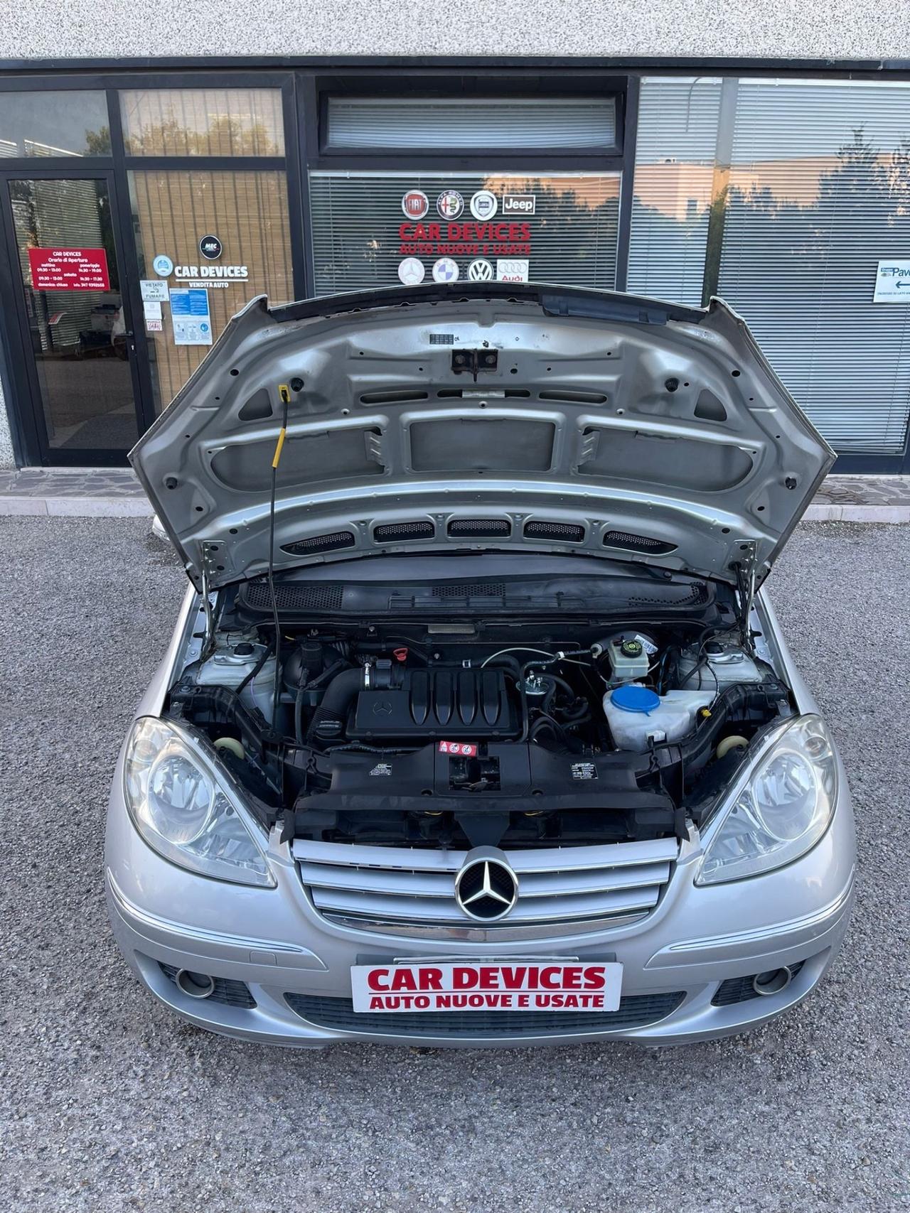Mercedes A 180 - NEOPATENTATI