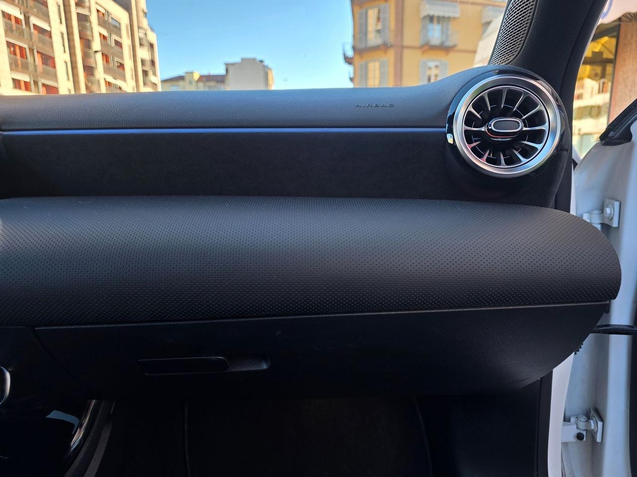 Mercedes-Benz A 35 AMG A-Class #8119