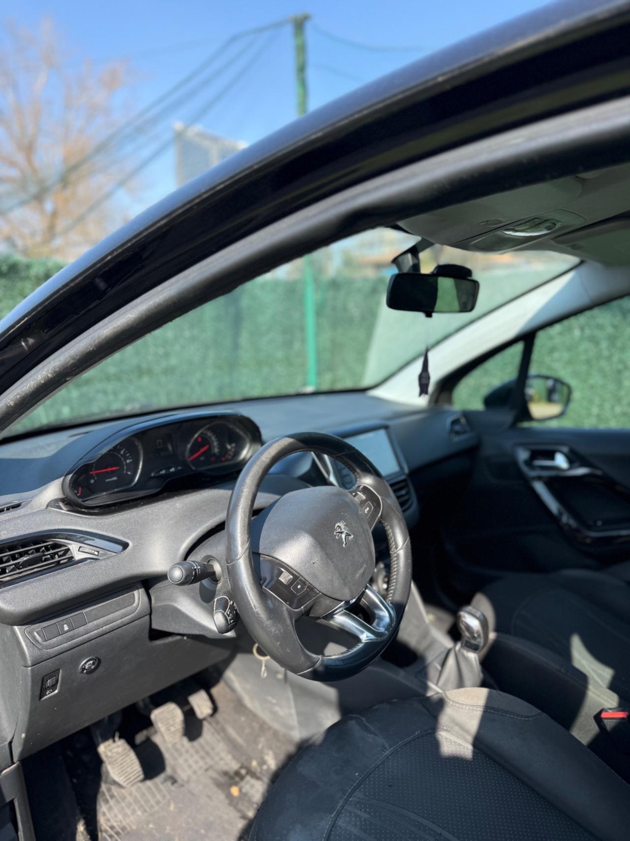 Peugeot 208 2014 1.4 GPL MOTORE DA CONTROLLARE
