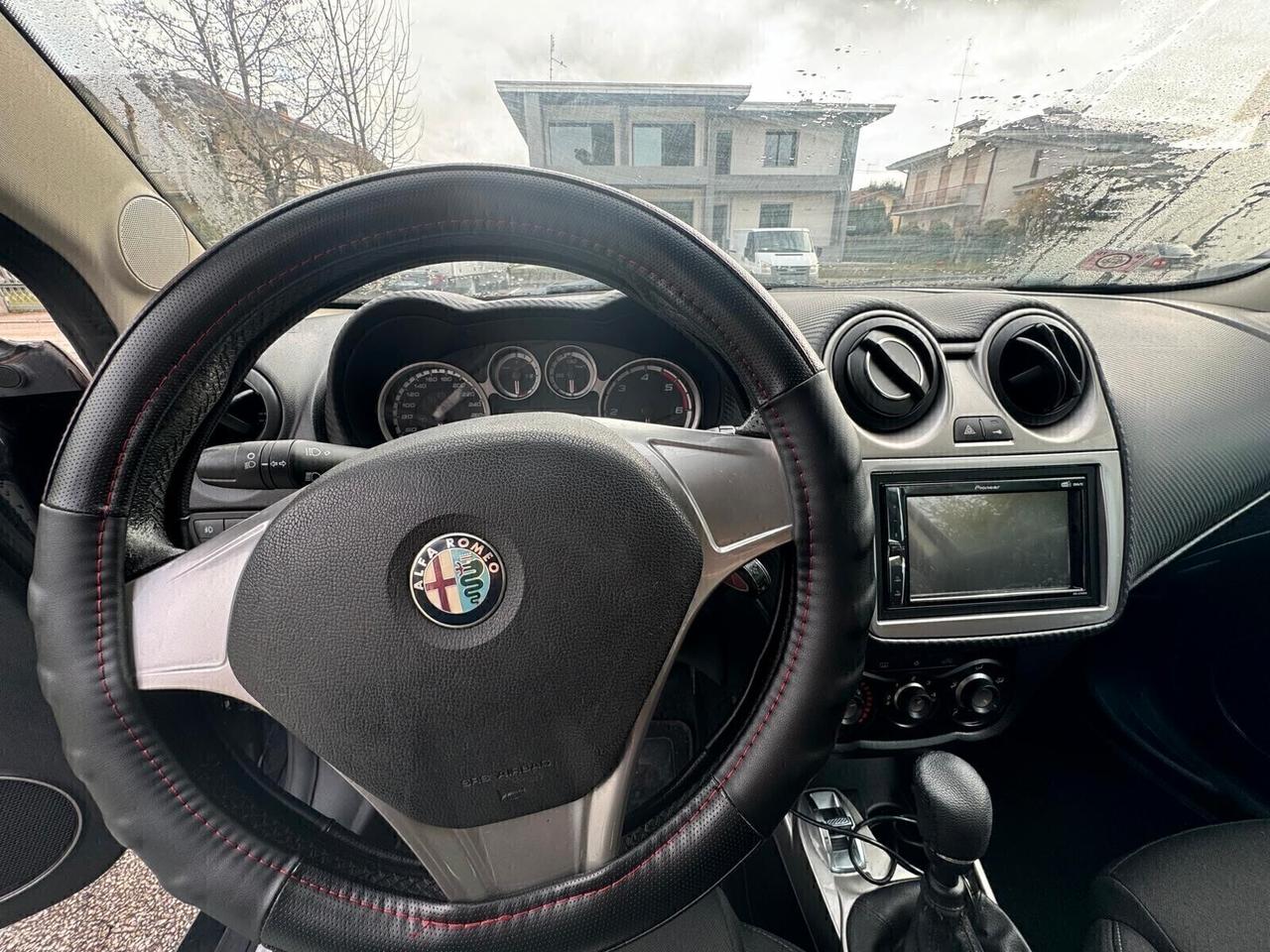 Alfa Romeo MiTo 1.6 JTDm 16V Distinctive Sport Pack