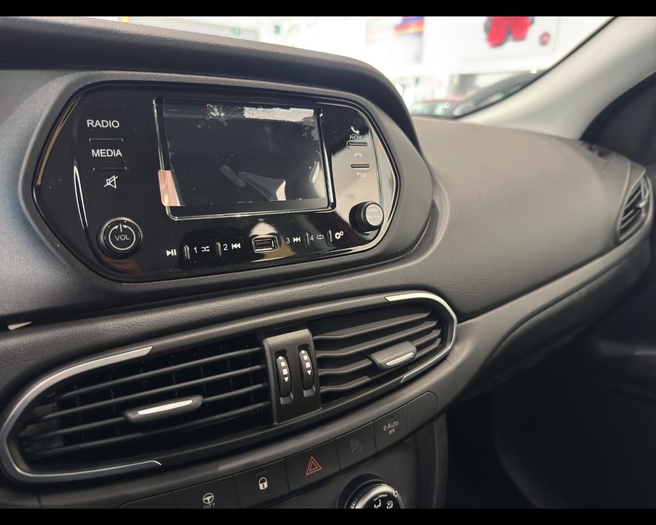 FIAT Tipo Hatchback Hybrid 1.5 Hybrid 130cv Dct Hb Tipo