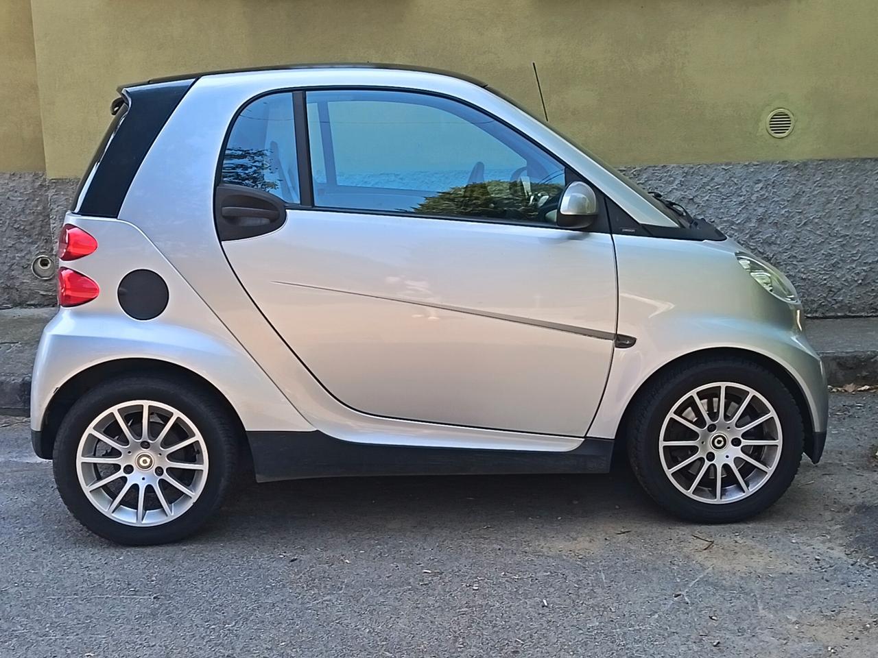 Smart ForTwo 1000 52 kW coupé passion