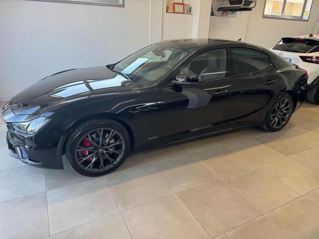 MASERATI Ghibli V6 Diesel Gransport nerissimo Edition