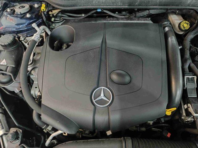 MERCEDES-BENZ GLA 220 d Automatic Sport