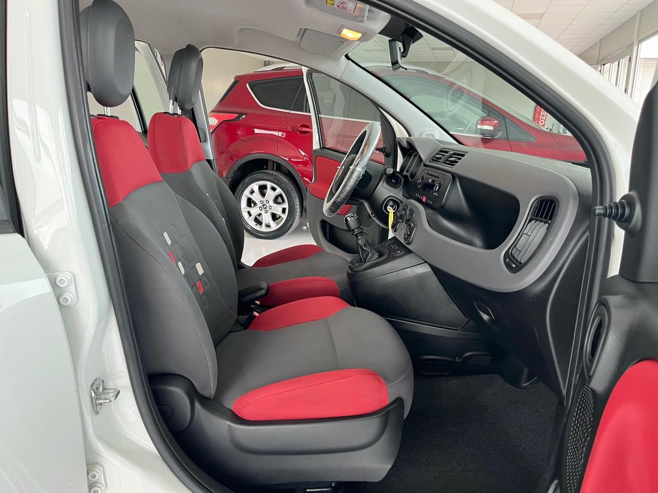 Fiat Panda 1.2 Easy BENZINA POCHI KM