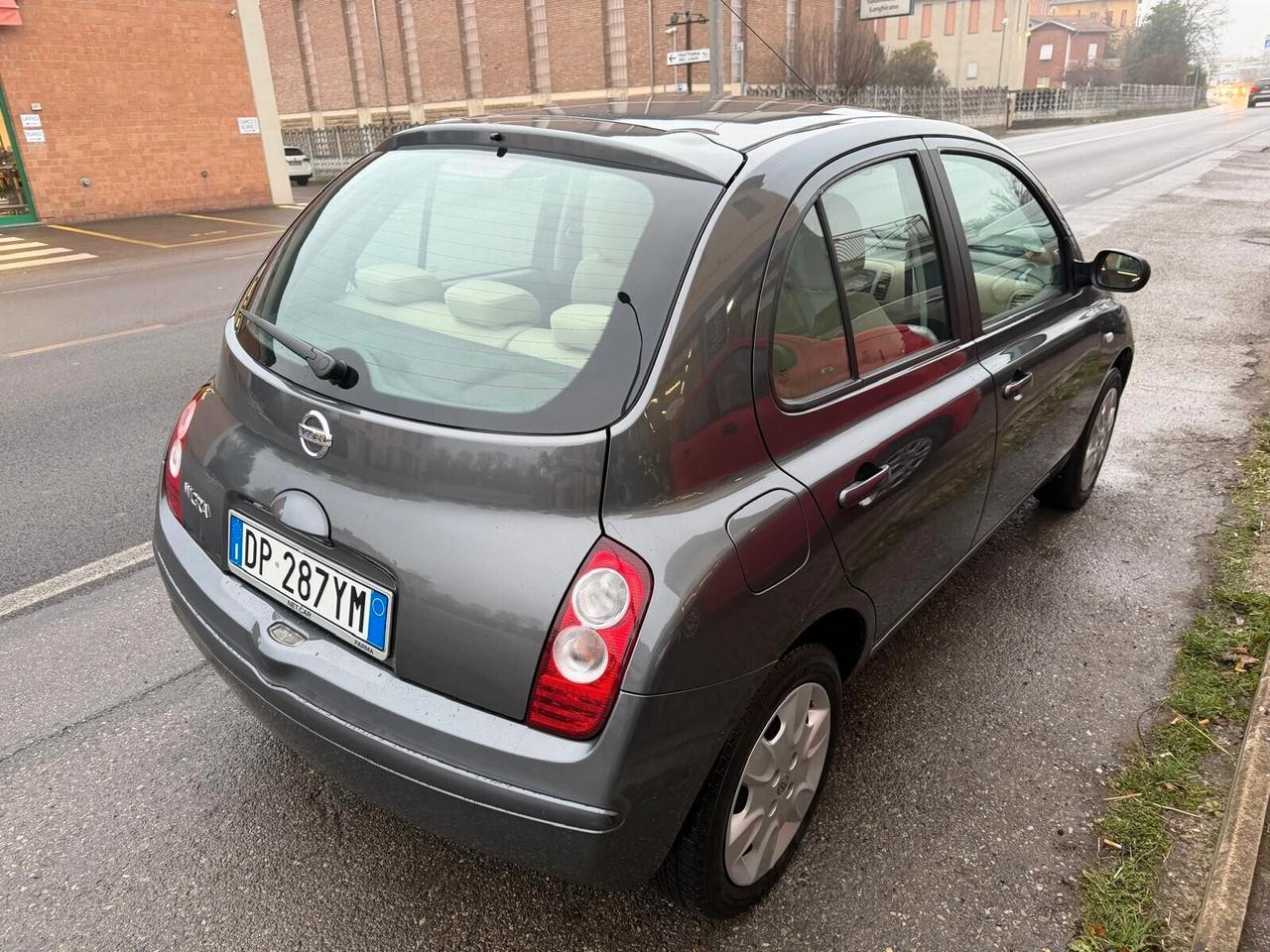 Nissan Micra 1.2 5P. benz.
