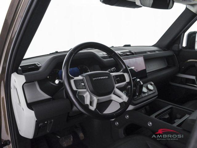 LAND ROVER Defender 110 3.0d i6 mhev SE awd 200cv auto - AUTOCARRO N1