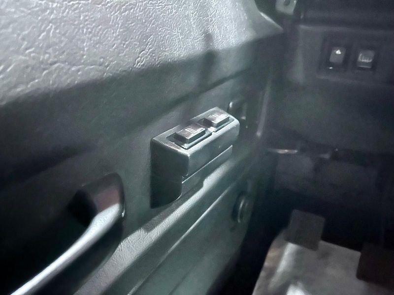 Land Rover Defender Defender 110 2.5 Tdi ASI 9 posti Station Wagon