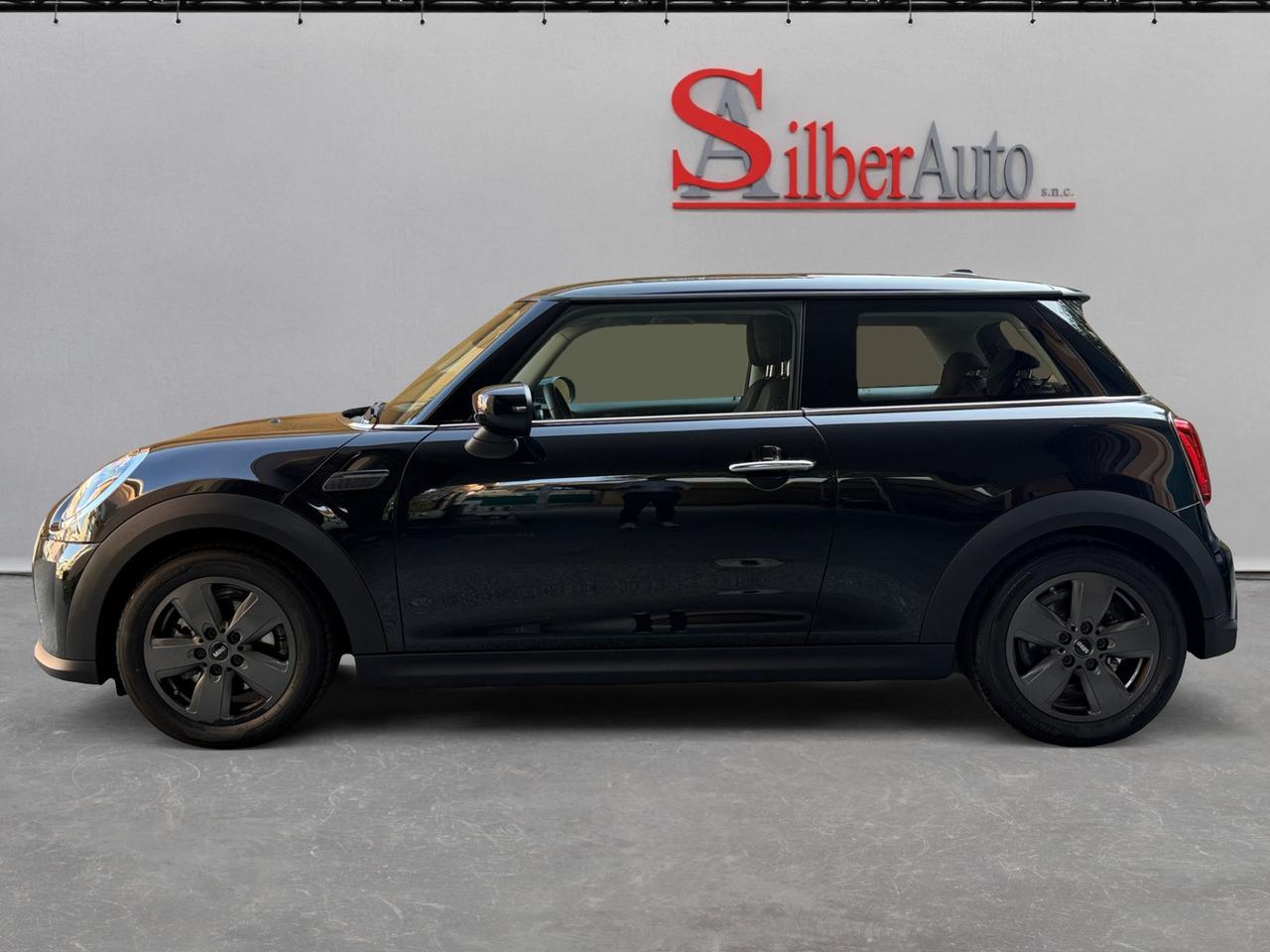 Mini 3 Porte Cooper Essential 1.5 Twin Power Turbo " Cambio Manuale "