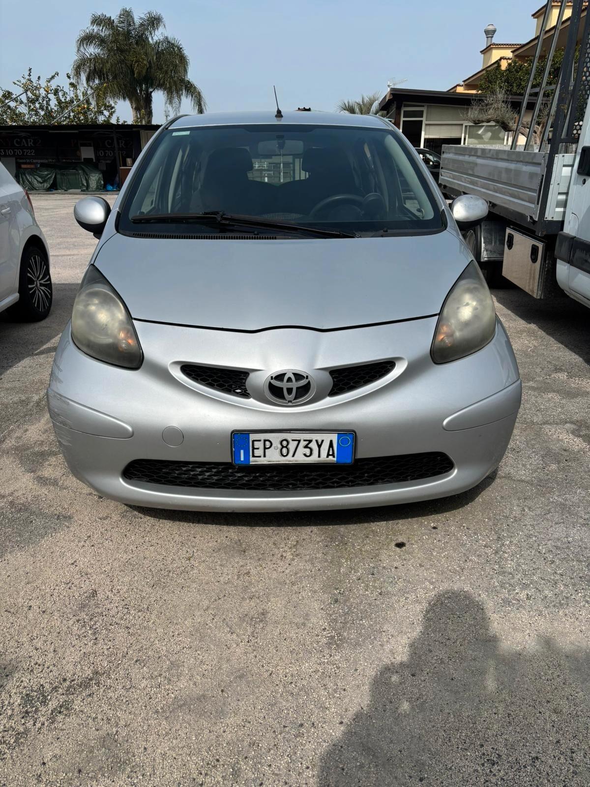 Toyota Aygo 1.4 turbodiesel 5 porte Sol