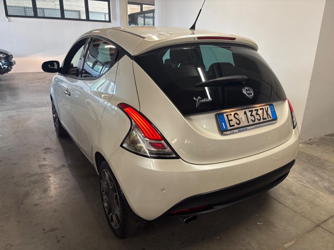 Lancia Ypsilon 1.2 BENZINA 69 CV Platinum |OK NEOPATENTATI |