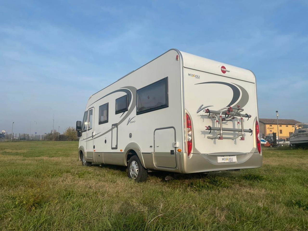 Bürstner Viseo 696 Motorhome con letto matrimoniale