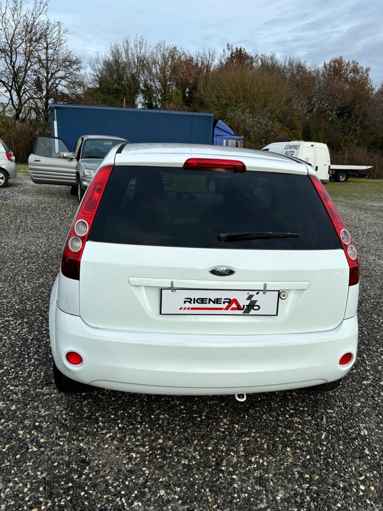 Ford Fiesta 1.2 16V 3p. Ghia