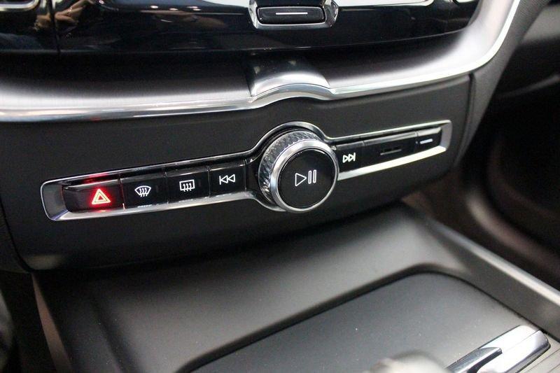 Volvo XC60 B4 (d) Geartronic Momentum Pro